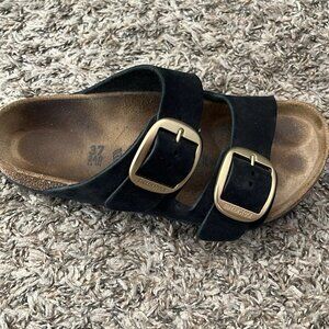 Birkenstock Black w/ Big Gold Buckle Arizona Sandals Sz 37 7 6.5 NICE!